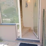 Niche * Ното